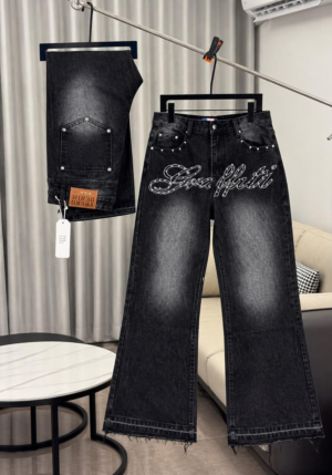 Black baggy jeans